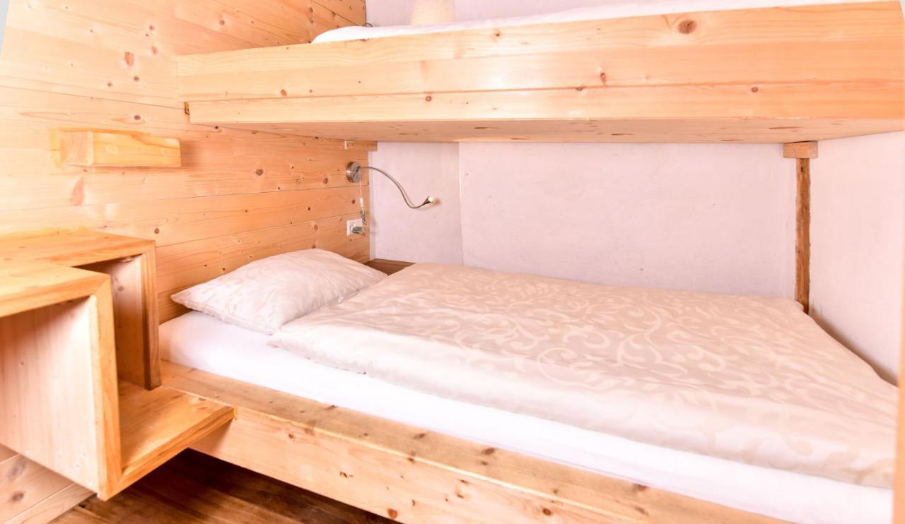 The Old Town Flat Apartment Муртен Екстериор снимка